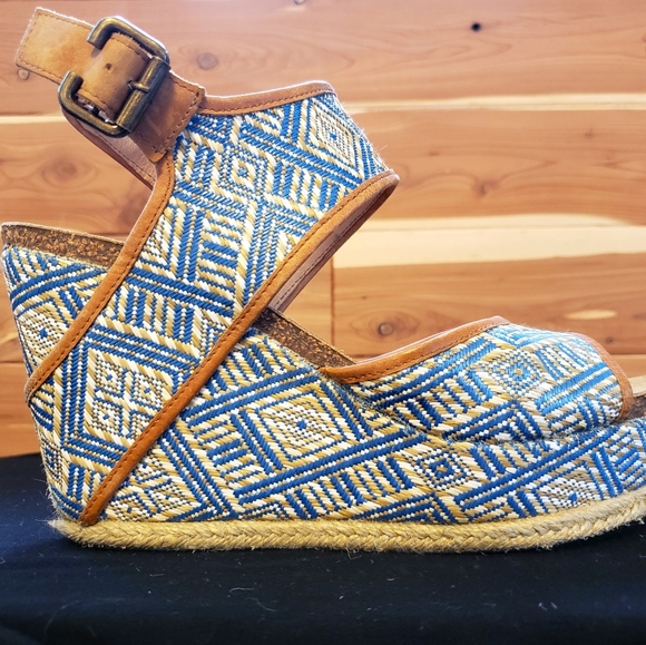 80 20 Pax blue diamond wedge sandals - Picture 4 of 7